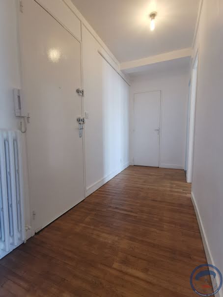 Vente appartement 3 pièces 64 m² à Tours (37000), 136 500 €