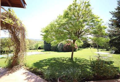 House with pool and terrace 5