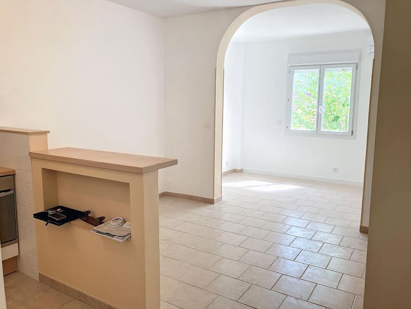 Location  appartement 2 pièces 35 m² à Avignon (84000), 520 €