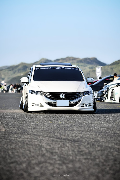 オデッセイのシンプル仕様・福山ドレスアップカーフェスティバル・生脚普段乗りに関するカスタム事例の投稿画像1枚目