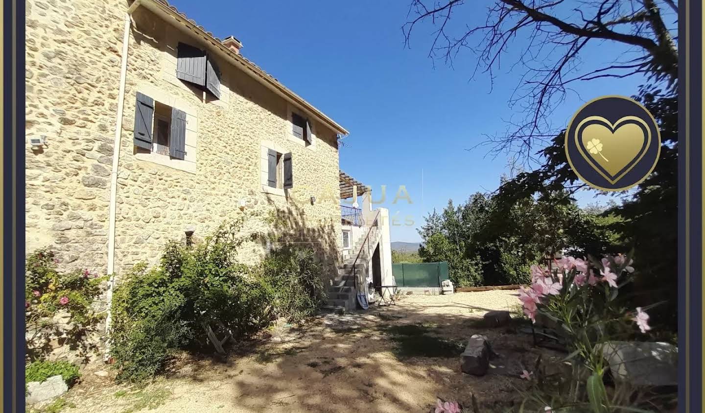 Maison avec jardin Courry