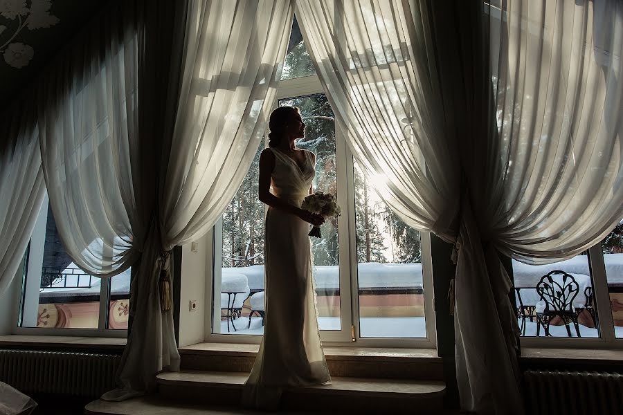 Wedding photographer Alena Dolgopolova (alenainsolence). Photo of 4 April 2018