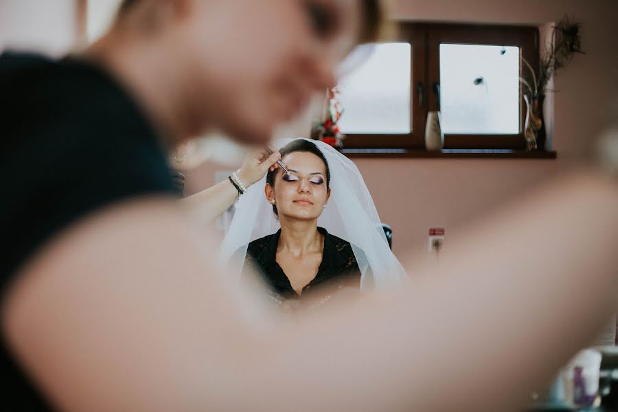 Fotógrafo de casamento Anca Mavro (ancacoprean). Foto de 8 de julho 2017