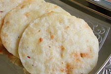 Deep Fried Crispy Coconut Poli