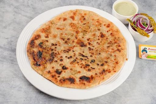 Aloo Pyaz Paratha.