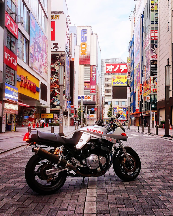 その他のカタナ・切り絵・GSX1200Sに関するカスタム事例の投稿画像2枚目