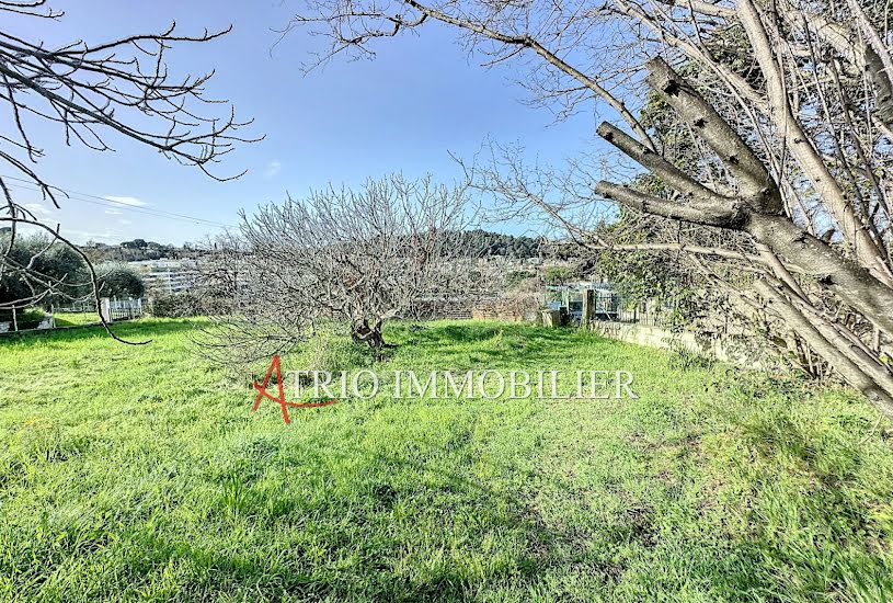  Vente Terrain à bâtir - 826m² à Cagnes-sur-Mer (06800) 