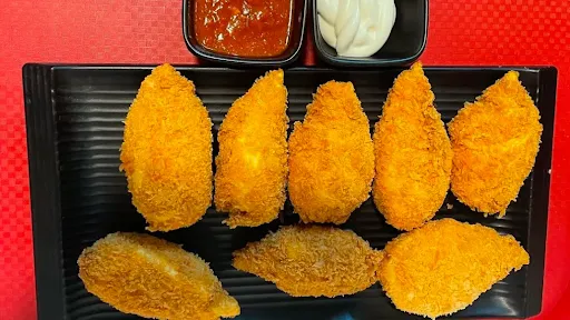 Chicken Kurkure Momos [8 Pieces]