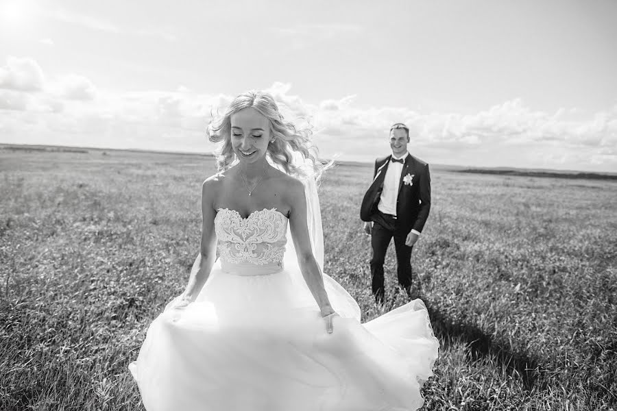 Wedding photographer Artur Guseynov (photogolik). Photo of 15 August 2017