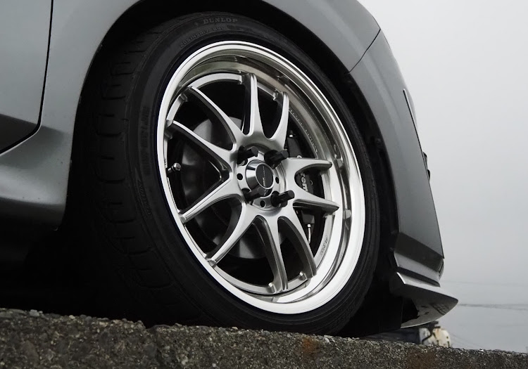 ノートの9月もよろしくお願いします。・いつもいいね＆コメントありがとうございます・みんなでつくろうホイール図鑑に関するカスタム事例の投稿画像5枚目