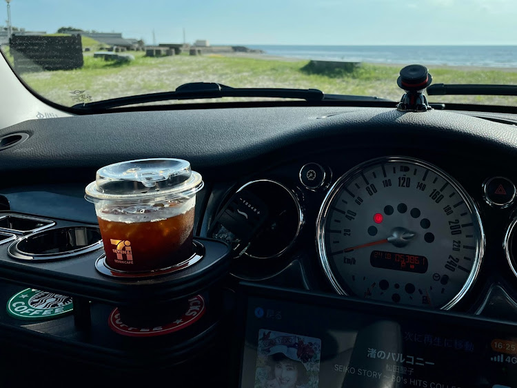 ミニ ハッチバックの鳥海ブルーライン・MINIのある風景・R53・MINI・鳥海山に関するカスタム事例の投稿画像2枚目