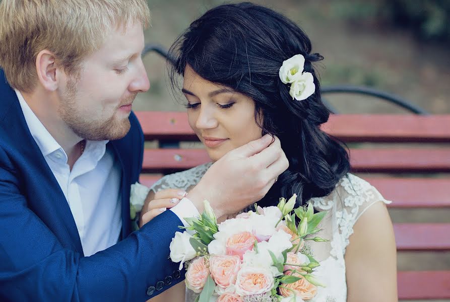 Photographe de mariage Tatyana Dzhulepa (dzhulepa). Photo du 28 octobre 2016