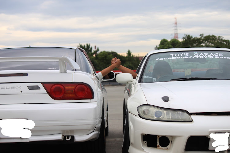 シルビアの＃撮影会・#180sx・ドリ車・同級生とコラボ・s15シルビアに関するカスタム事例の投稿画像5枚目