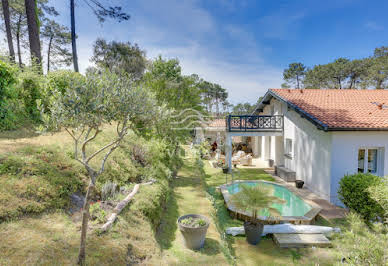 House with pool and terrace 16