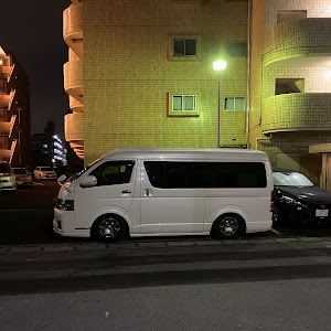ハイエースバン