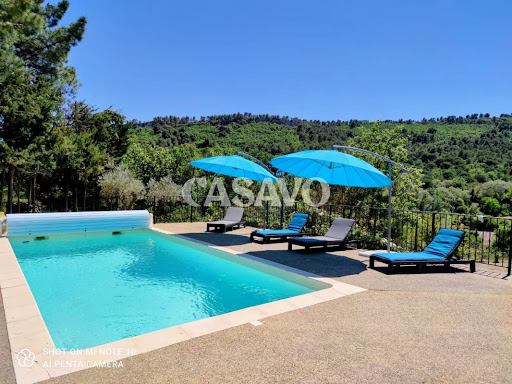 Maison avec piscine 1