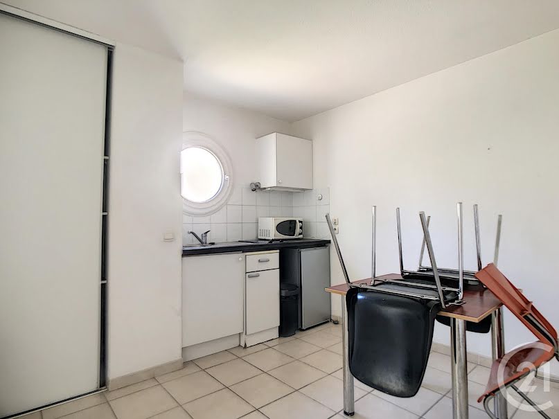 Location meublée appartement 1 pièce 28.3 m² à Montpellier (34000), 558 €