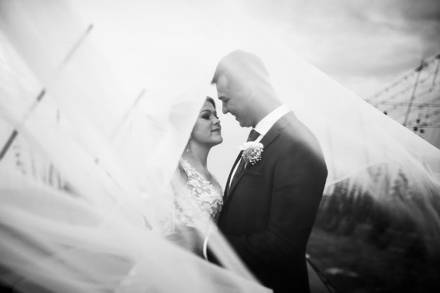 ช่างภาพงานแต่งงาน Bartłomiej Rzepka (fotografiarzepka) ภาพเมื่อ 25 กรกฎาคม 2023