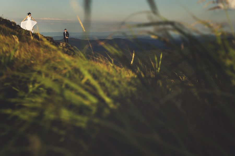 Photographe de mariage Radek Kazmierczak (radekkazmierczak). Photo du 21 août 2016