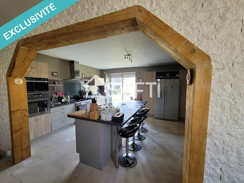 Vente maison 8 pièces 208 m² à Poinçon-lès-Larrey (21330), 137 000 €