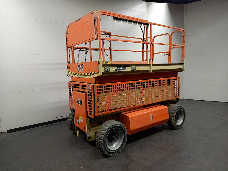 Picture of a JLG M4069