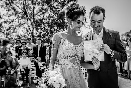 Fotograful de nuntă Laurentiu Nica (laurentiunica). Fotografia din 10 mai 2018