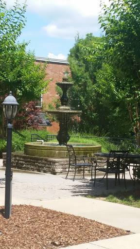 Billingsley Square Fountain 