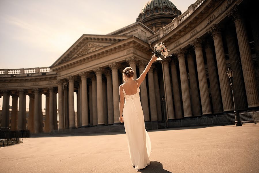 Fotógrafo de casamento Maksim Lobikov (maximlobikov). Foto de 9 de outubro 2018