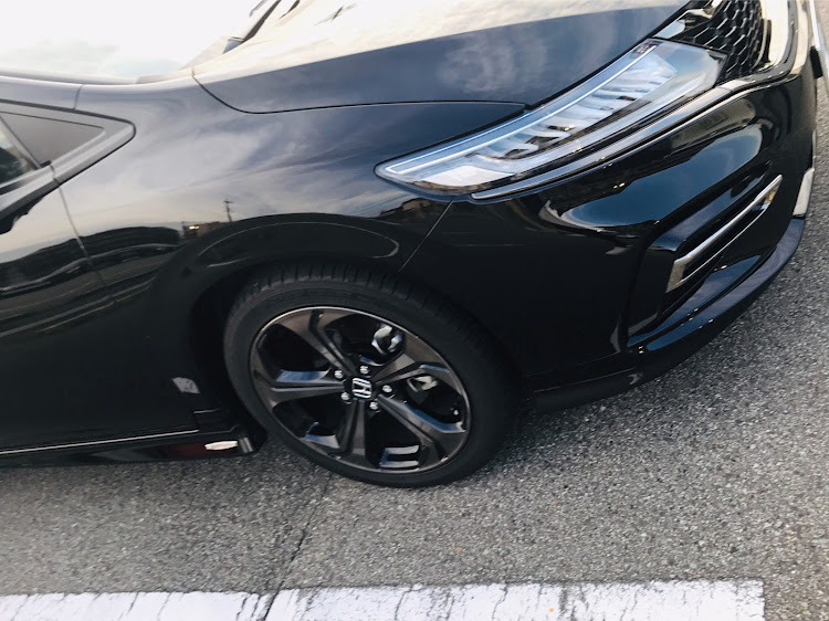 ジェイドのホイール交換・洗車に関するカスタム事例の投稿画像2枚目