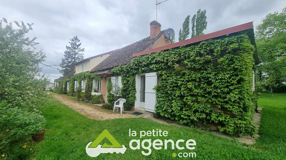 Vente maison 5 pièces 140 m² à Méreau (18120), 196 500 €