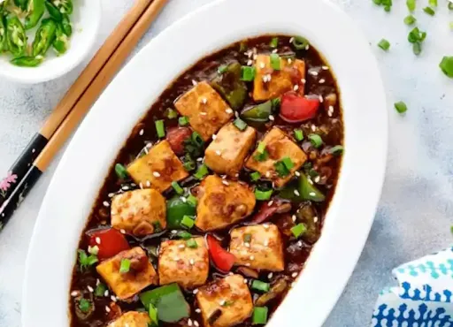 Chilli Paneer Gravy [6 Pieces]