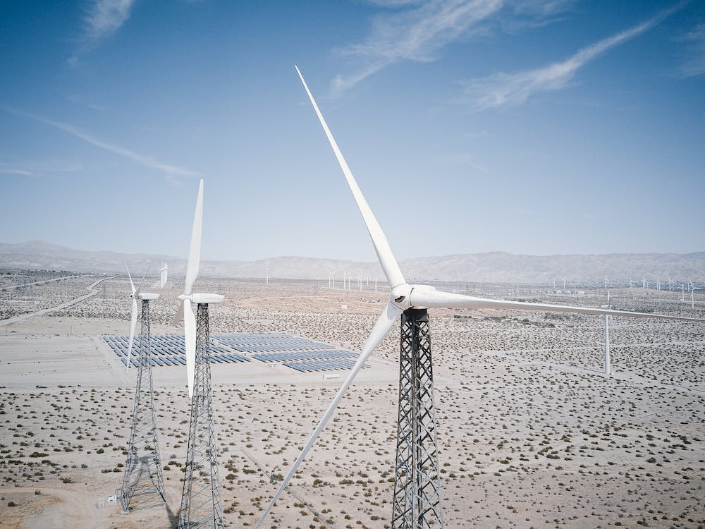 long-lasting wind turbine array 