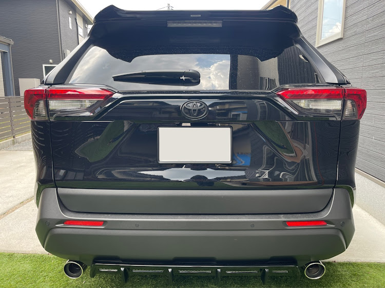RAV4のテールランプスモーク・DIY・離れてみてくださいに関するカスタム事例の投稿画像1枚目