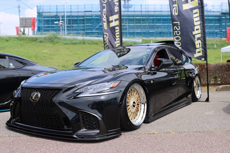 LSのフォローワーさんに感謝・FiveHundred・T-CAPで会いましょう・BBS SUPER RS特注21inch鍛造リム+硬質クロムメッキ・Stancenationjapanに関するカスタム事例の投稿画像4枚目