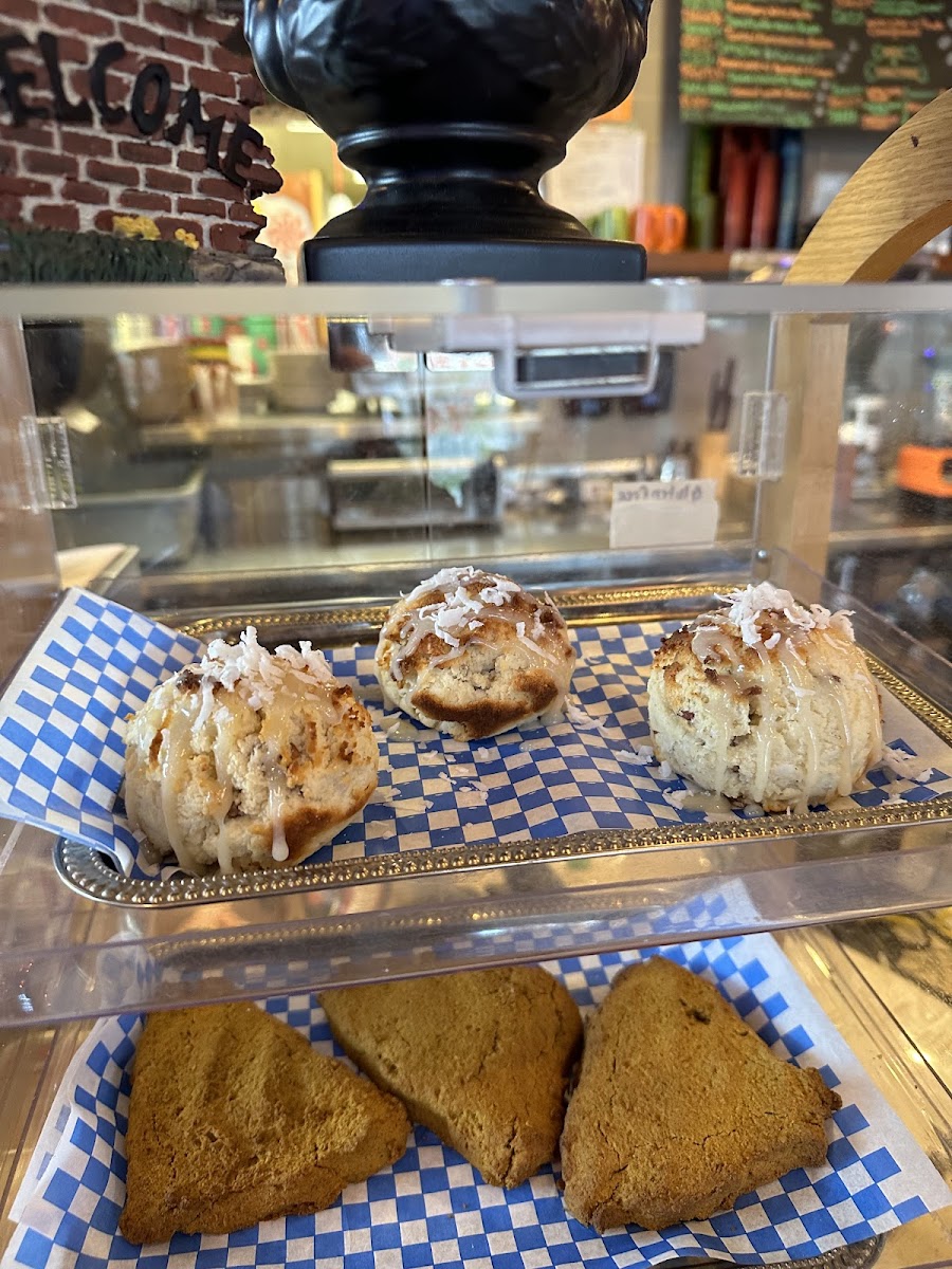 Gluten-Free at Bolt and Bruizer's Bakery and Barkery