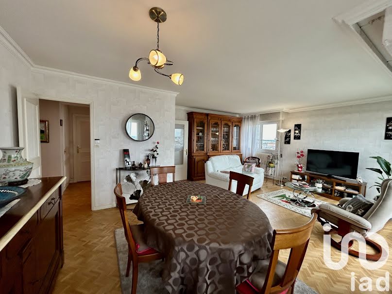 Vente appartement 4 pièces 82 m² à Tours (37000), 160 000 €