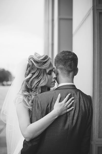 Fotógrafo de casamento Yuliya Mazhora (julijamazora). Foto de 12 de setembro 2019