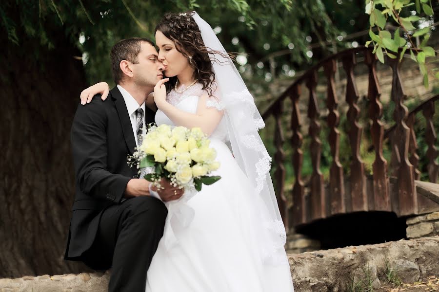 Fotógrafo de casamento Vyacheslav Gzhegozhevskiy (slavaphoto). Foto de 7 de março 2018