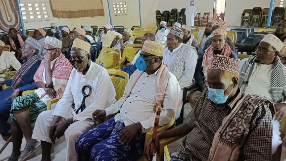 Elders from the Awdhaq clan in Garissa keenly listen to Sultan Dekhow Sambul as he announced Governor Ali Korane as the community's sole candidate for position of governor in the 2022 general election.