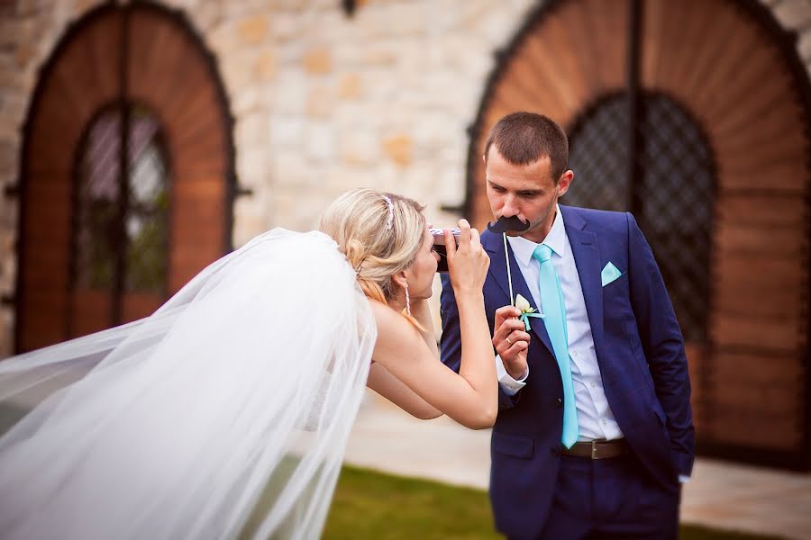 Fotógrafo de casamento Ooooo Ooooo (dgalynaphoto). Foto de 17 de janeiro 2016