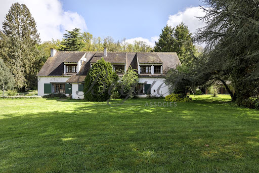 House with pool 5