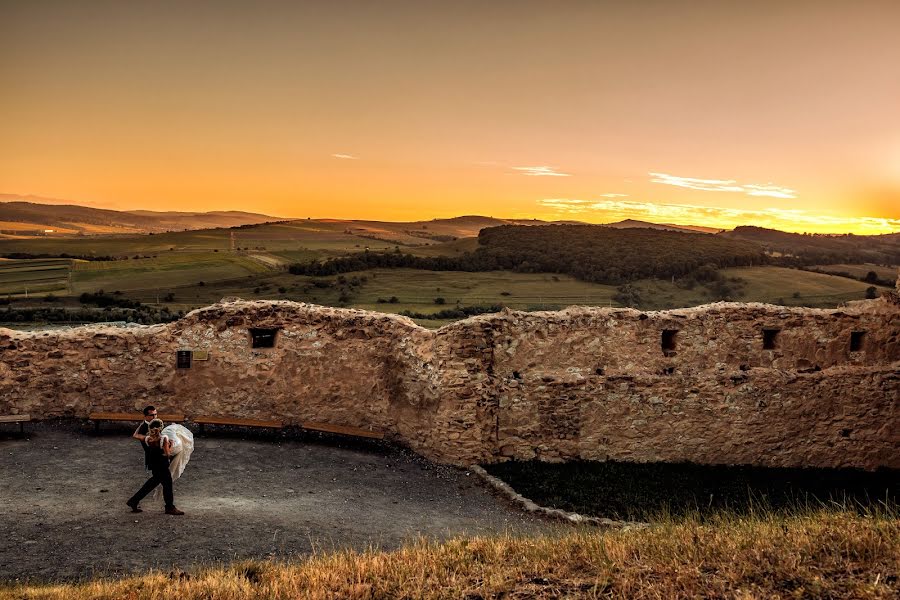 Fotografo di matrimoni Nicolae Boca (nicolaeboca). Foto del 9 marzo 2018