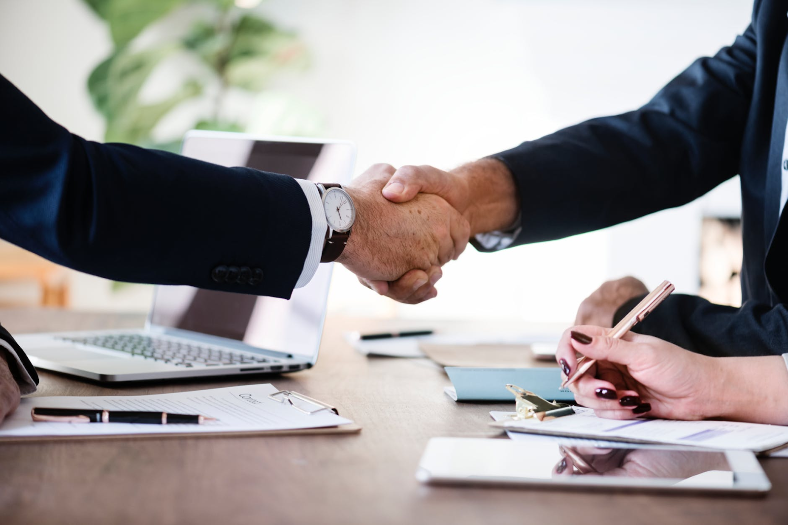 shaking hands as you do business is a form of motivation as you start your won business