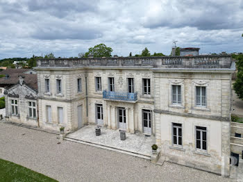 château à Bordeaux (33)