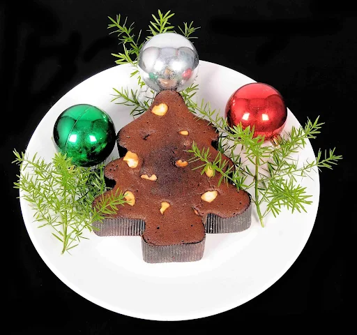 Christmas Tree Plum Cake [300 Grams]