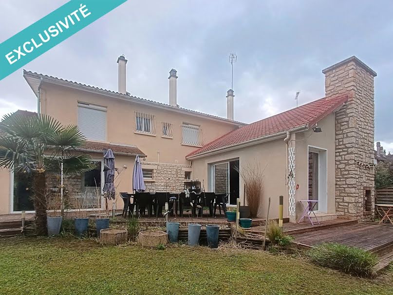 Vente maison 9 pièces 187 m² à Cosne-Cours-sur-Loire (58200), 210 000 €