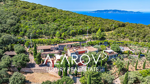 Villa avec jardin et terrasse 1