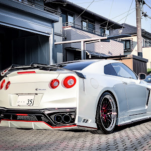 NISSAN GT-R R35