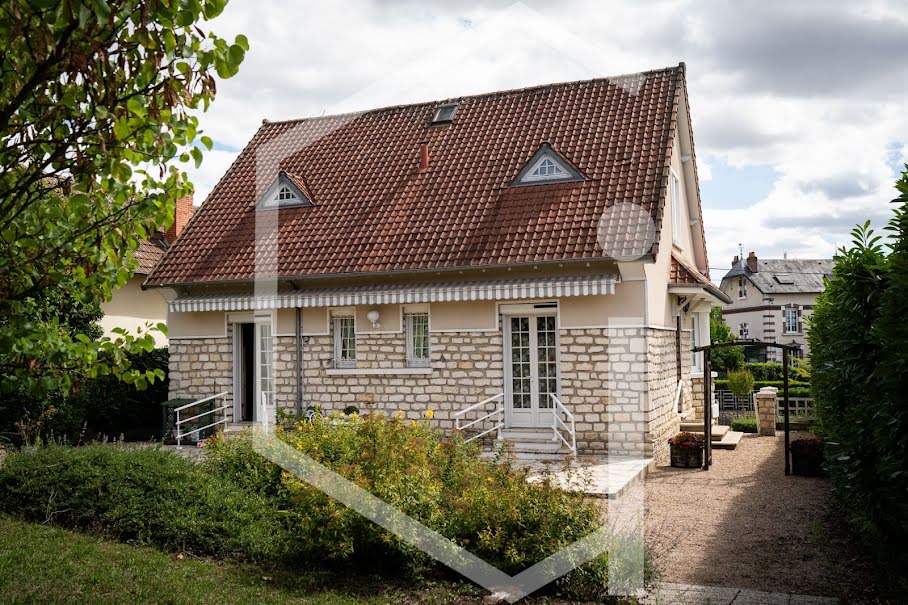 Vente maison 8 pièces 150 m² à La Charité-sur-Loire (58400), 264 900 €