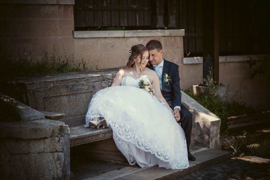 Wedding photographer Éva Lükő (evaphotomiskolc). Photo of 1 August 2020